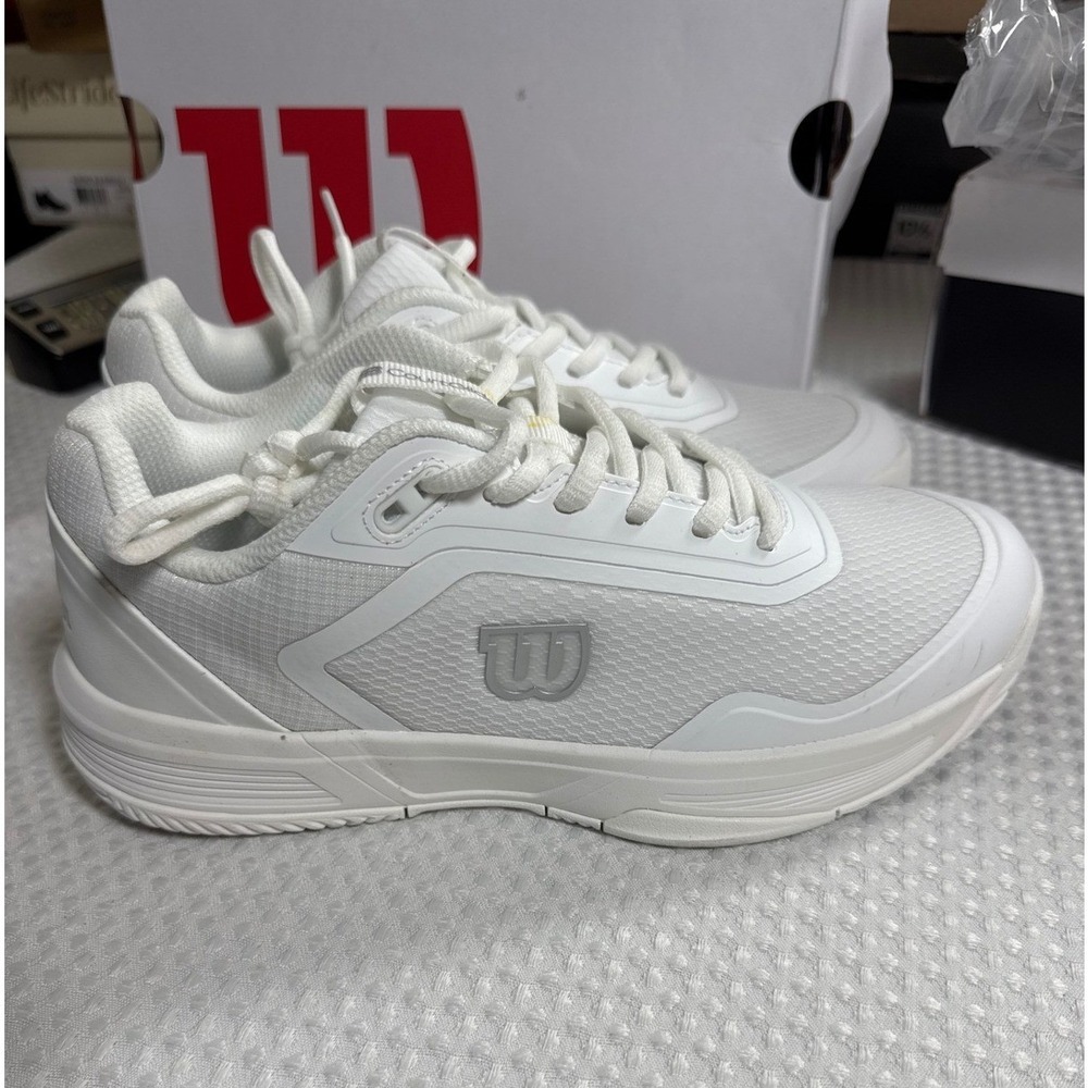 Wilson Tennis Shoes Womens 7.5 CourtGlide White Tennis WRS330800 EUC